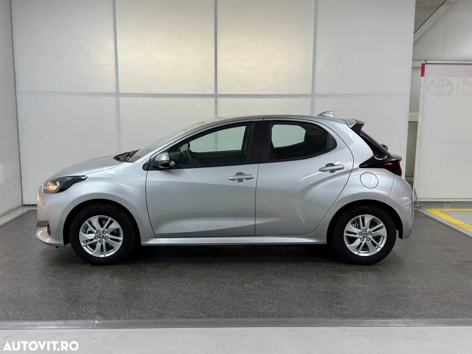 Toyota Yaris - 6