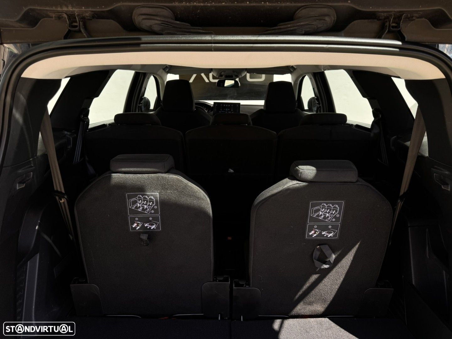 Peugeot 5008 1.5 BlueHDi Allure EAT8 - 24