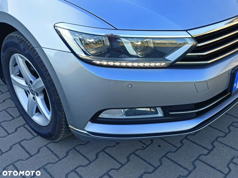 Volkswagen Passat Variant 2.0 TDI SCR (BlueMotion Technology) Highline - 14