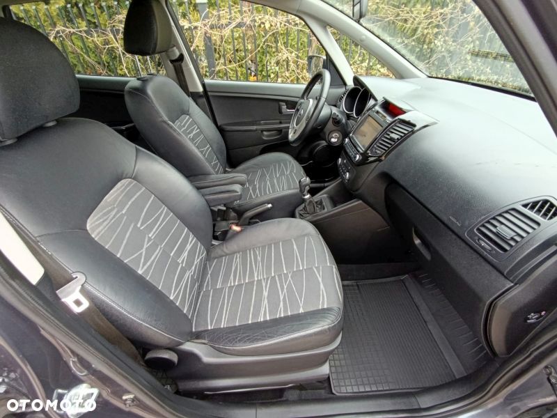 Kia Venga 1.4 CRDi 90 ISG Edition 7 - 10