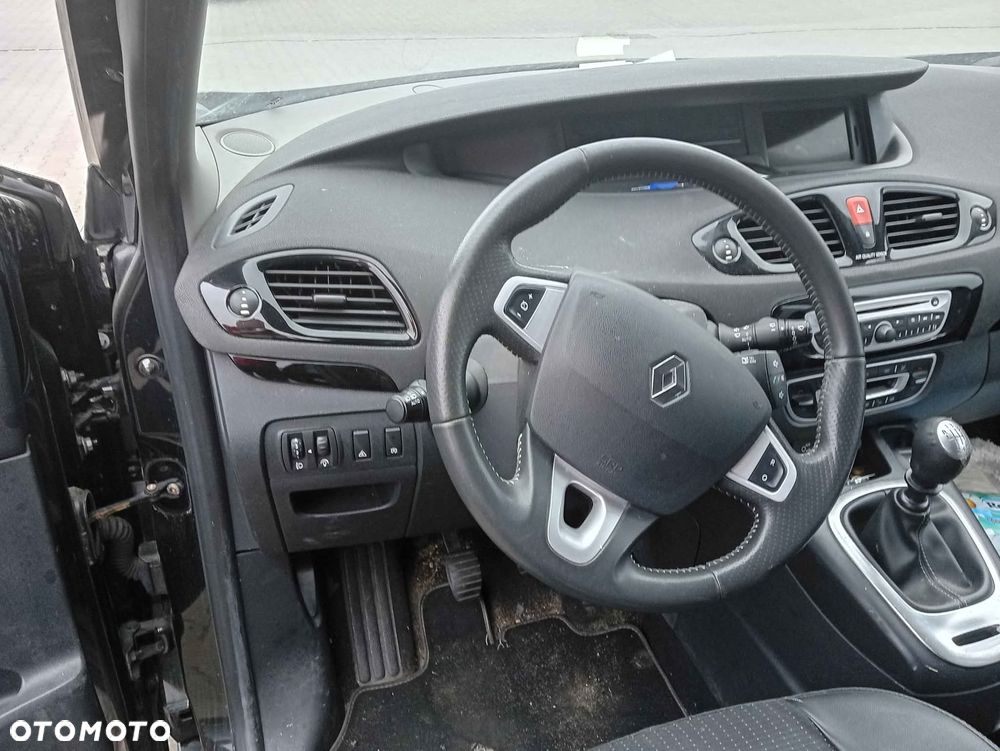 Renault Scenic 1.6dCi Energy Bose Edition - 4