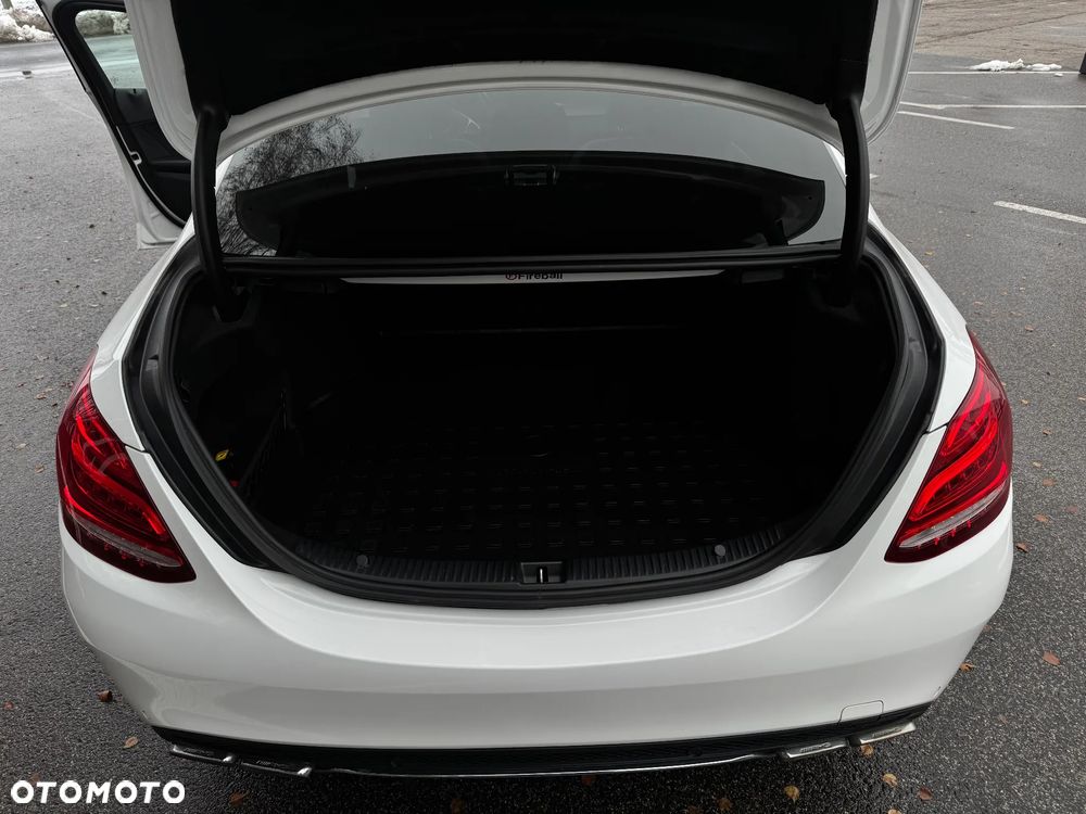 Mercedes-Benz Klasa C 200 4-Matic 9G-TRONIC - 15