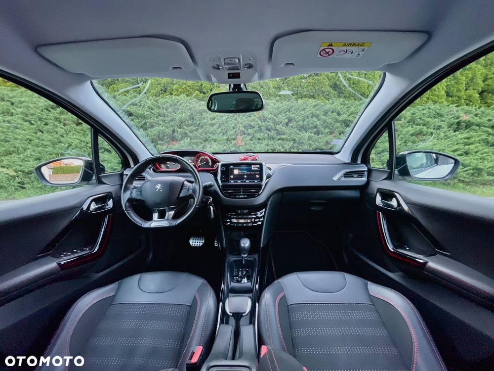 Peugeot 2008 PureTech 110 Stop&Start EAT6 GT-Line Edition - 36