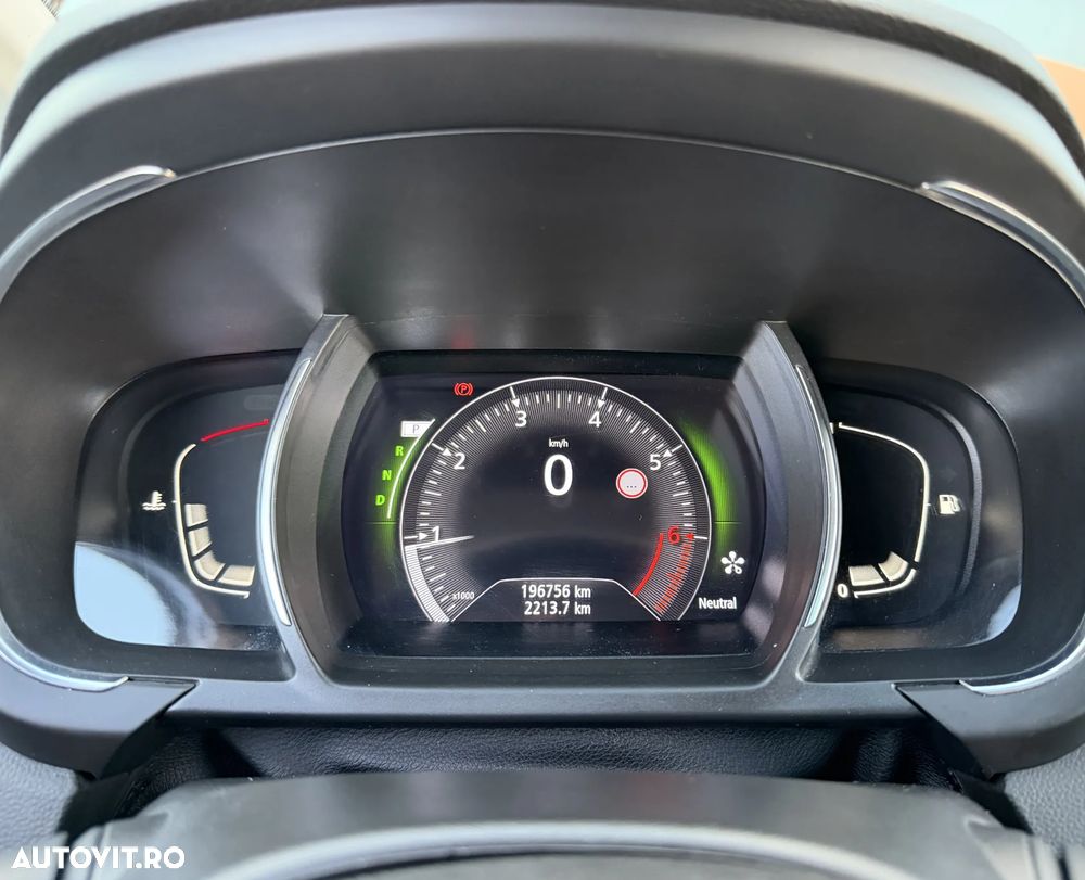 Renault Scenic ENERGY TCe 140 EDC BOSE EDITION - 16