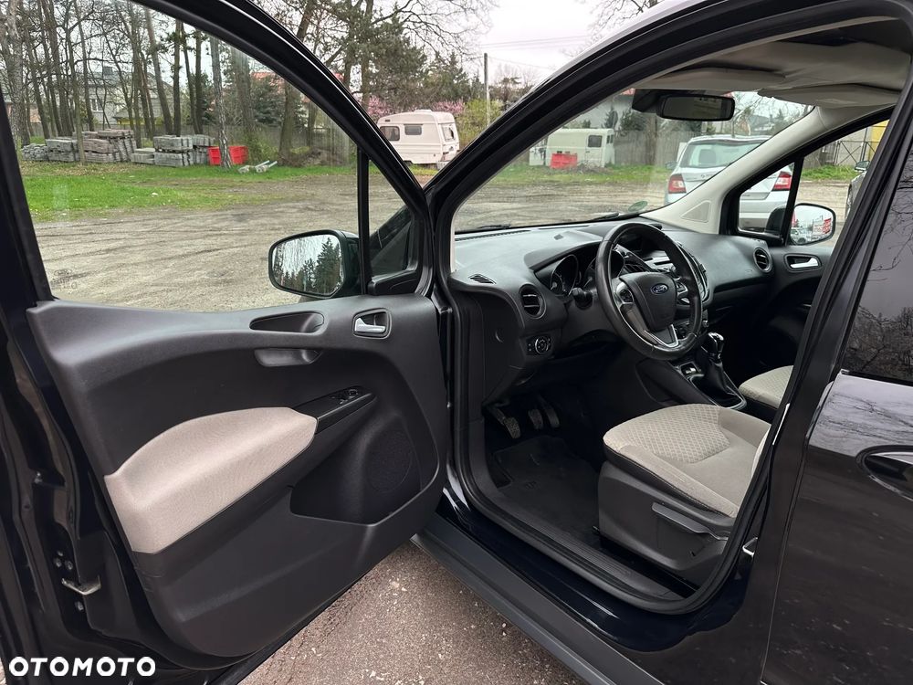 Ford Tourneo Courier 1.0 EcoBoost Titanium - 14