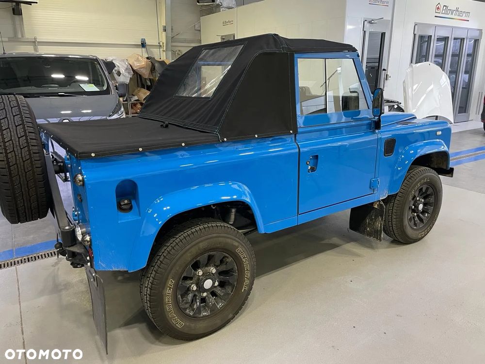 Land Rover Defender 90 2.5 TDI - 25