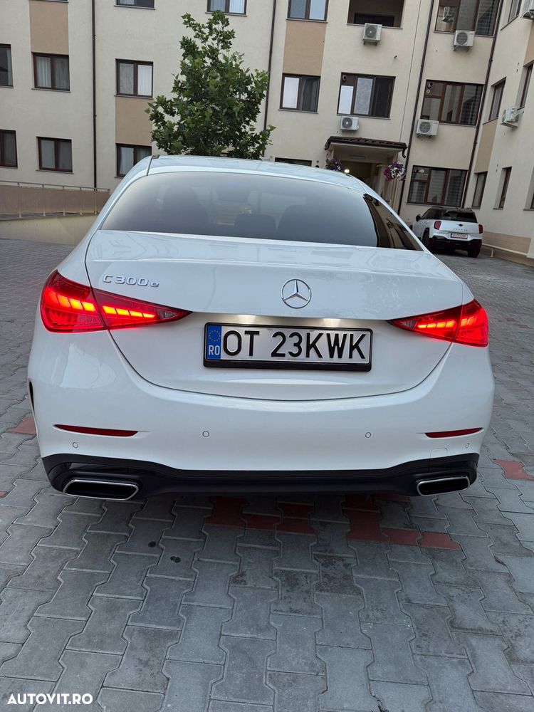 Mercedes-Benz C 300 e 9G-TRONIC AMG Line - 11