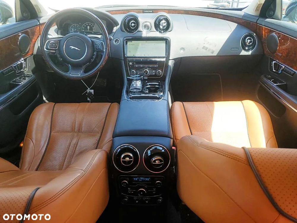 Jaguar XJ 3.0 V6 Kompressor AWD Langversion Portfolio - 8