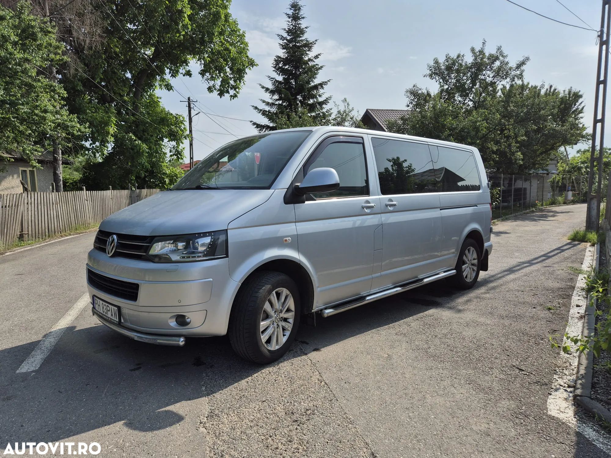 Volkswagen Caravelle - 1