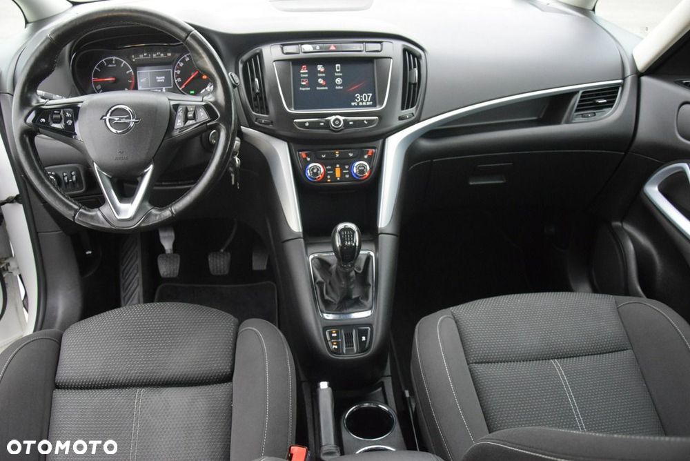 Opel Zafira 1.4 Turbo (ecoFLEX) Start/Stop ON - 32