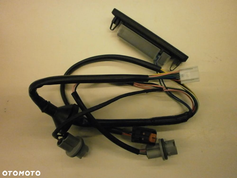 KLAMKA PRZYCISK otwierania bagażnika zestaw naprawczy HYUNDAI i40 KOMBI nr kat 925013Z550 - 2