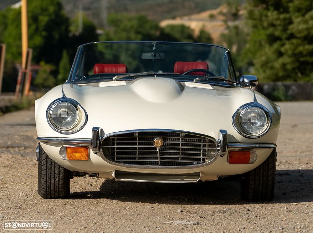 Jaguar E-Type - 9