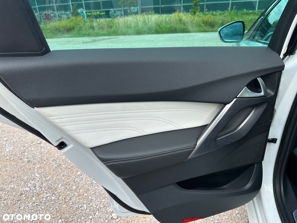 Citroën DS5 2.0 BlueHDi SportChic - 27