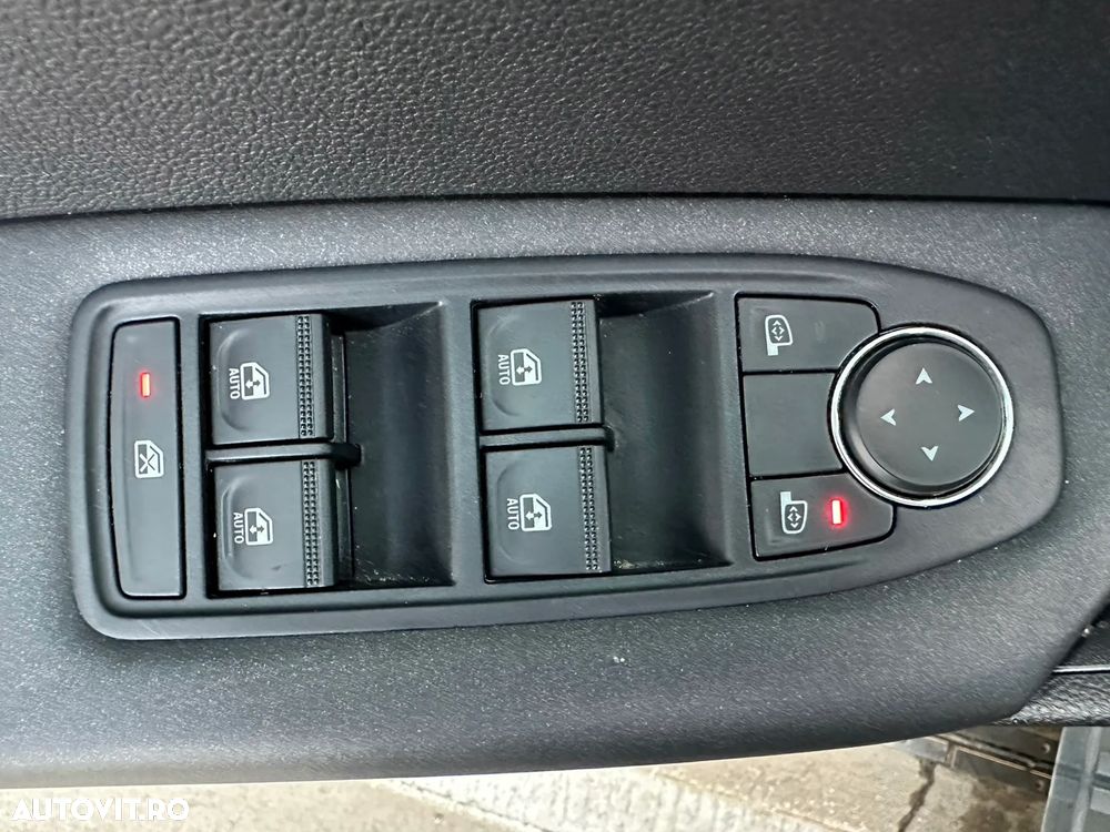 Renault Captur TCe 90 Equilibre - 24