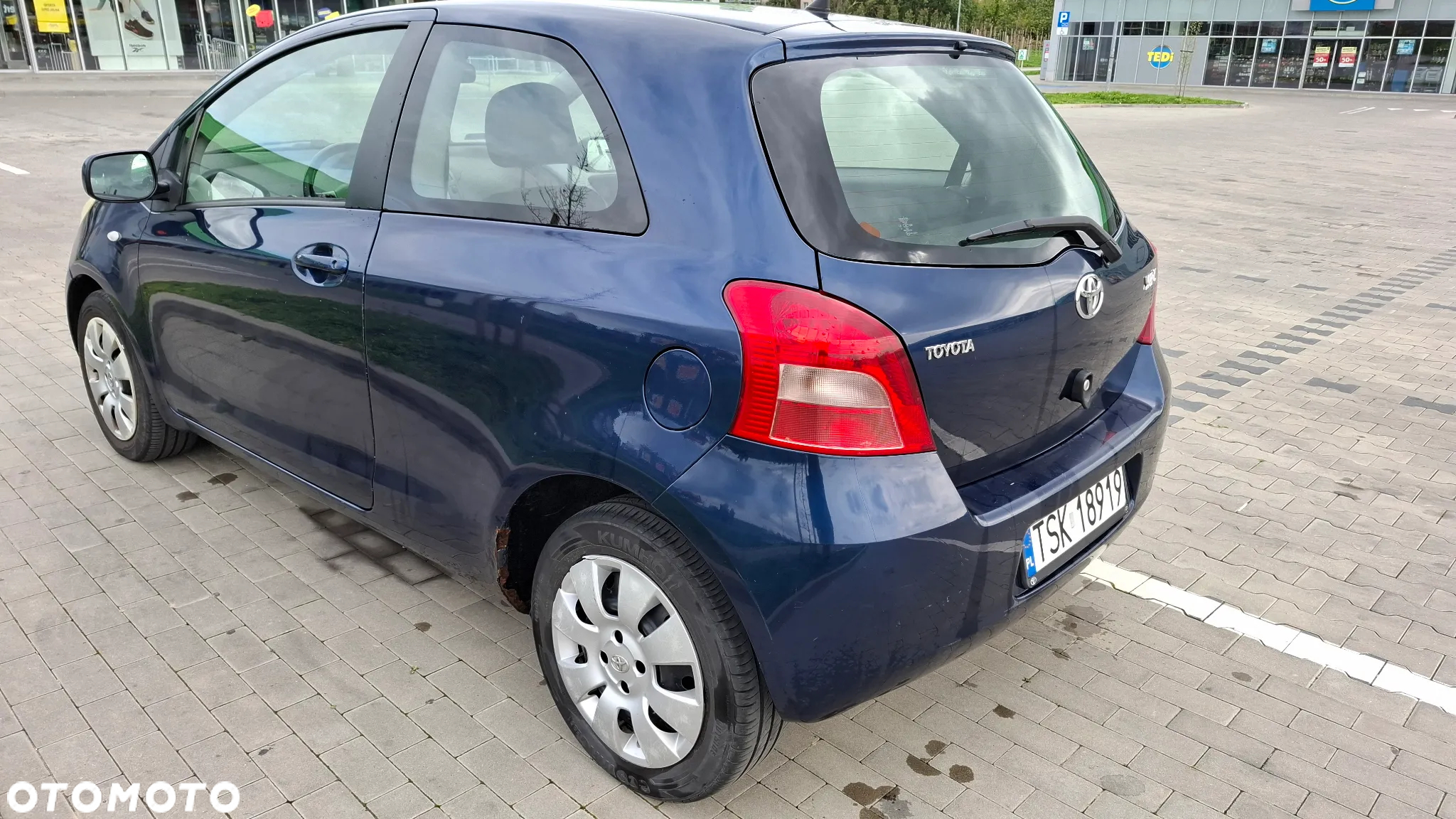 Toyota Yaris 1.0 Luna - 4
