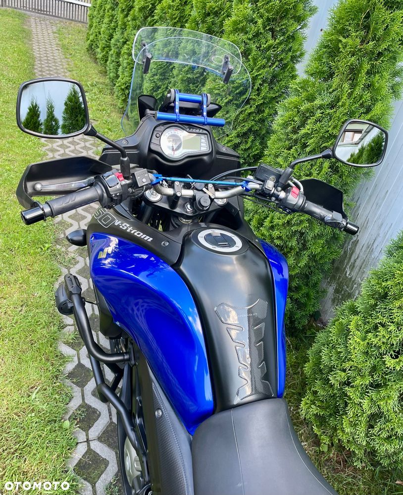 Suzuki V-STROM - 29