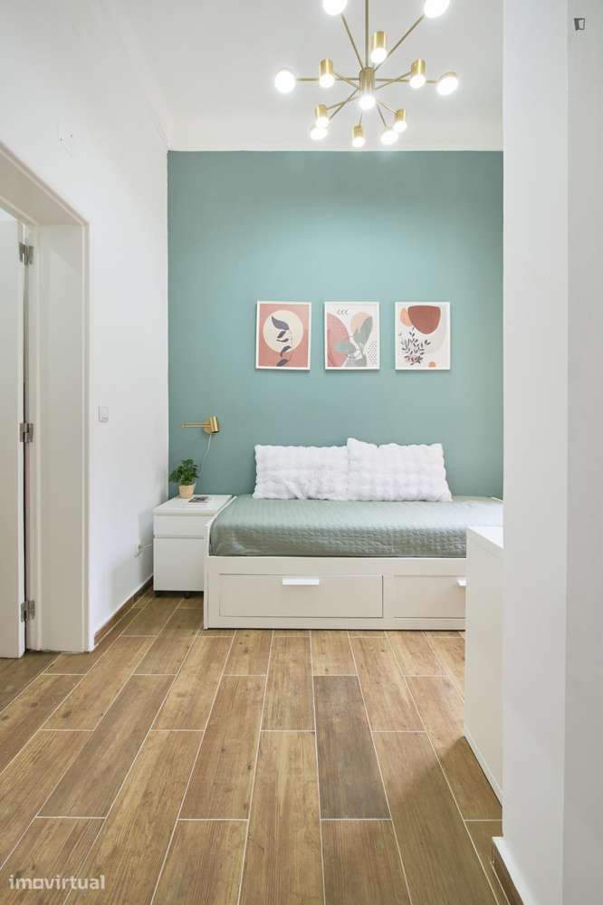 Quarto - localizado em Alameda Lisbon - Grande imagem: 2/46