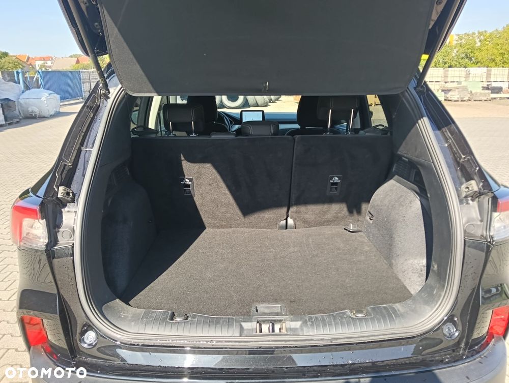 Ford Kuga - 28