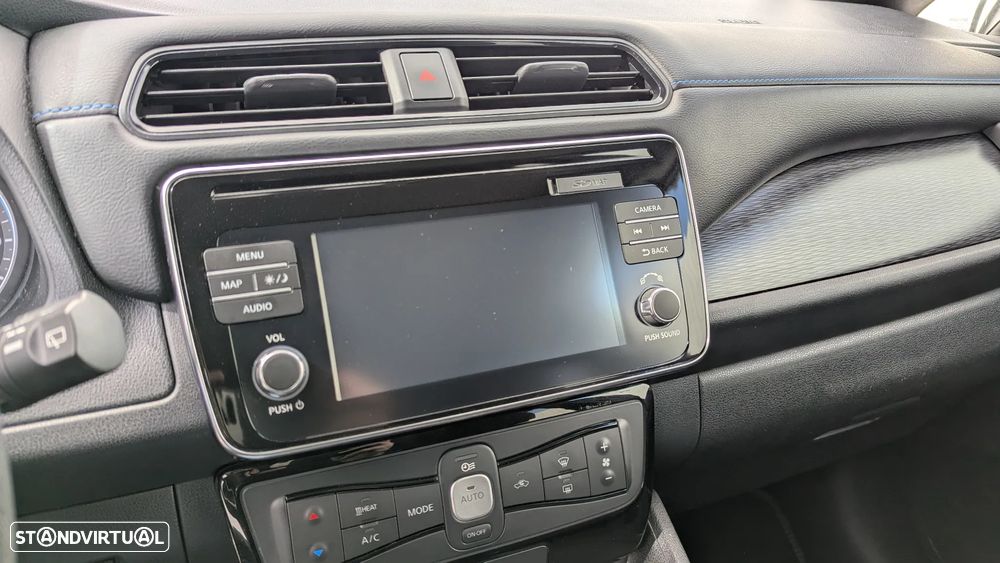 Nissan Leaf N-Connecta - 21