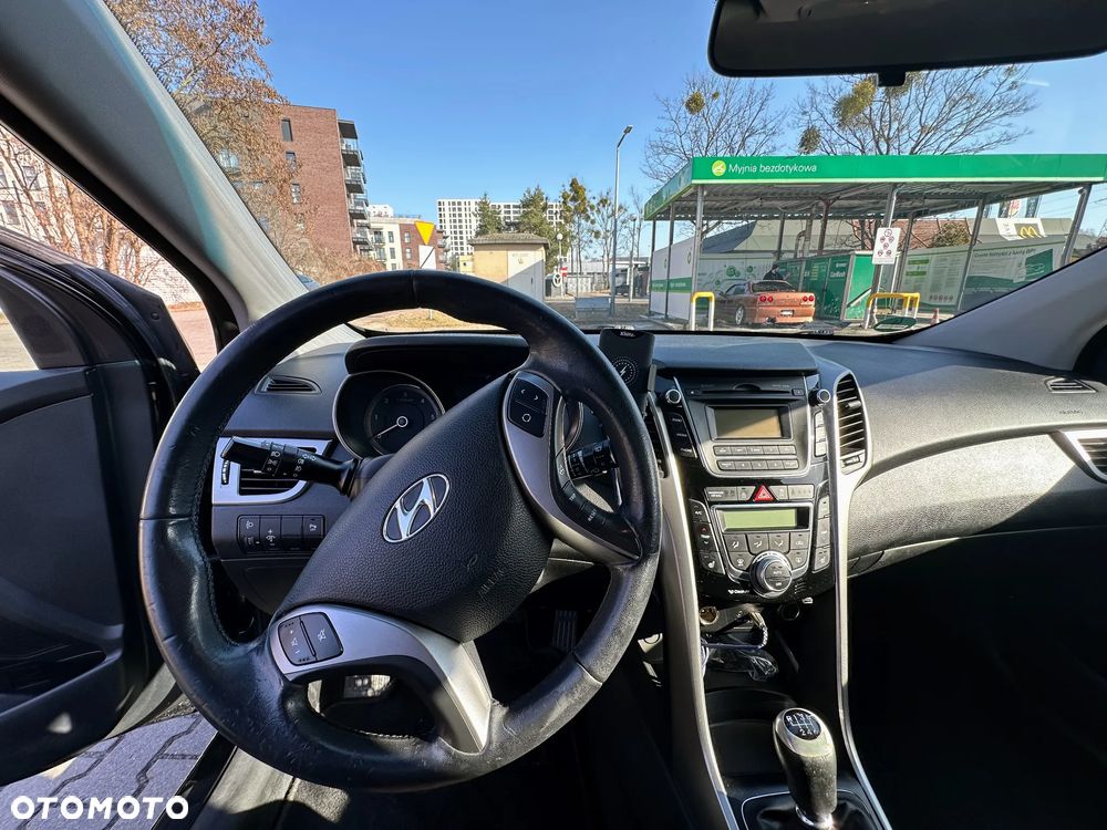 Hyundai i30 1.4 CRDi Intro Edition - 19