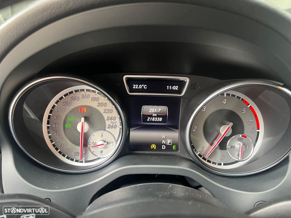 Mercedes-Benz CLA 200 d Shooting Brake Urban Aut. - 22