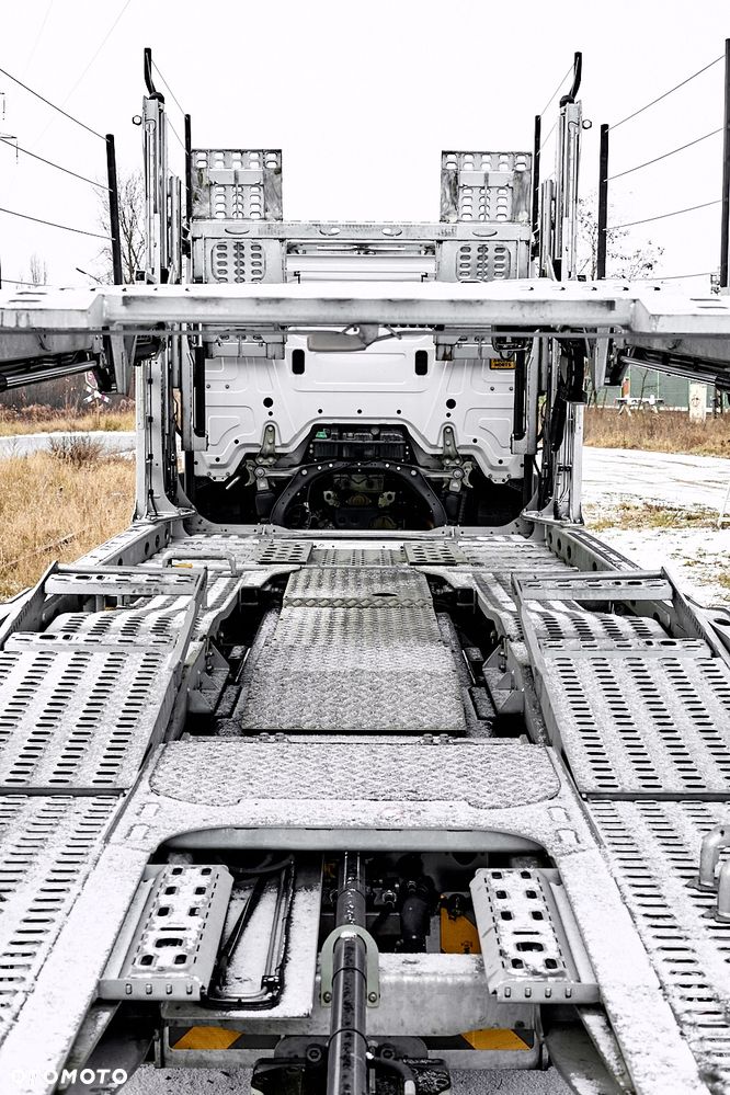 Mercedes-Benz ACTROS - 4