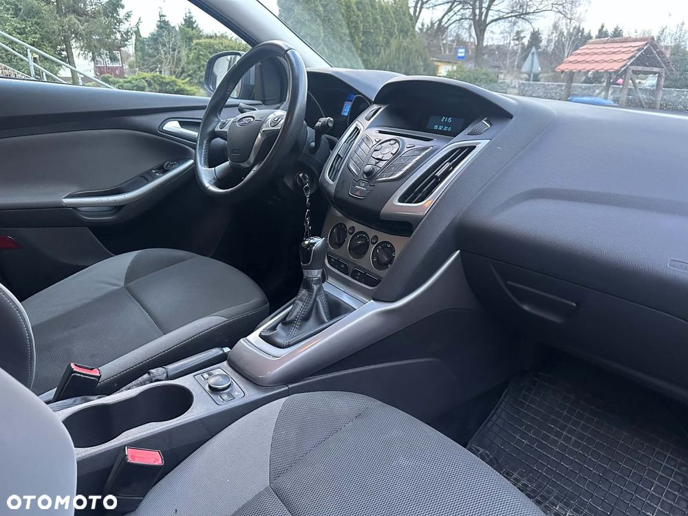 Ford Focus - 8