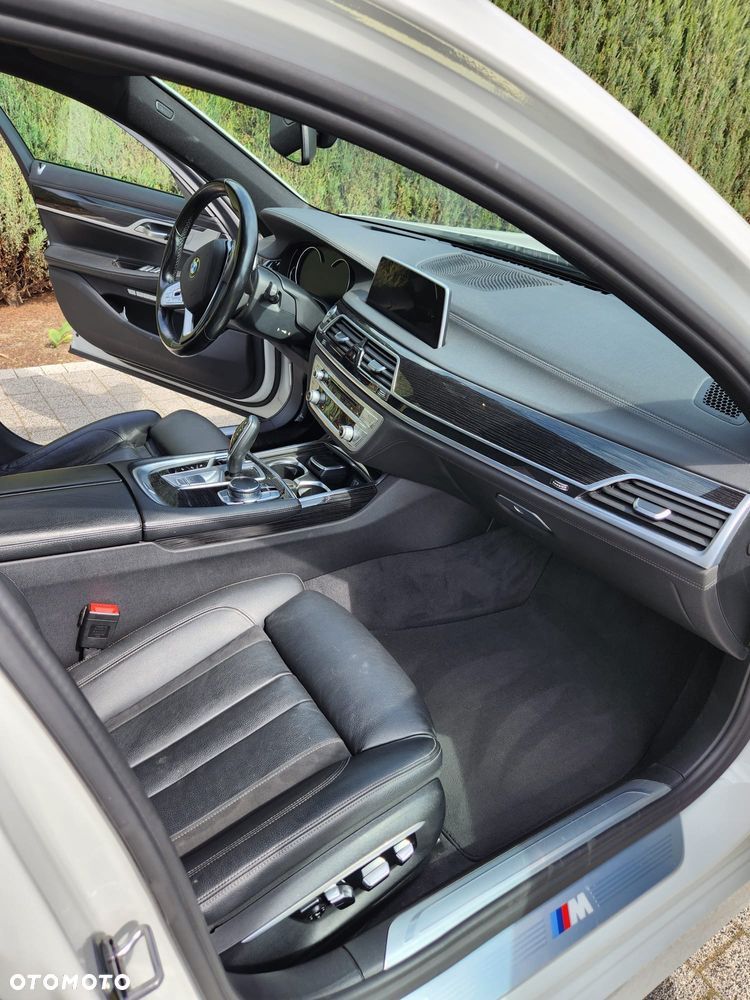 BMW Seria 7 740d xDrive - 35