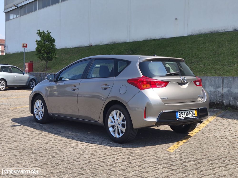 Toyota Auris 1.33 VVT-i Comfort+J16 - 6