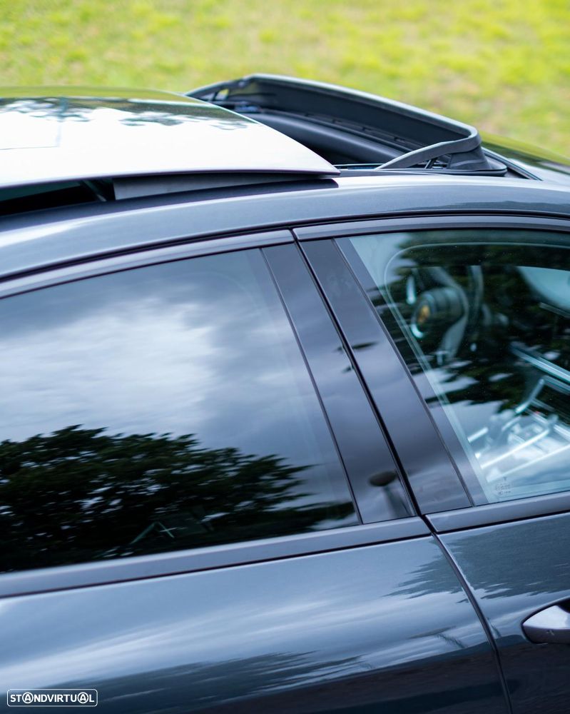 Porsche Panamera - 21