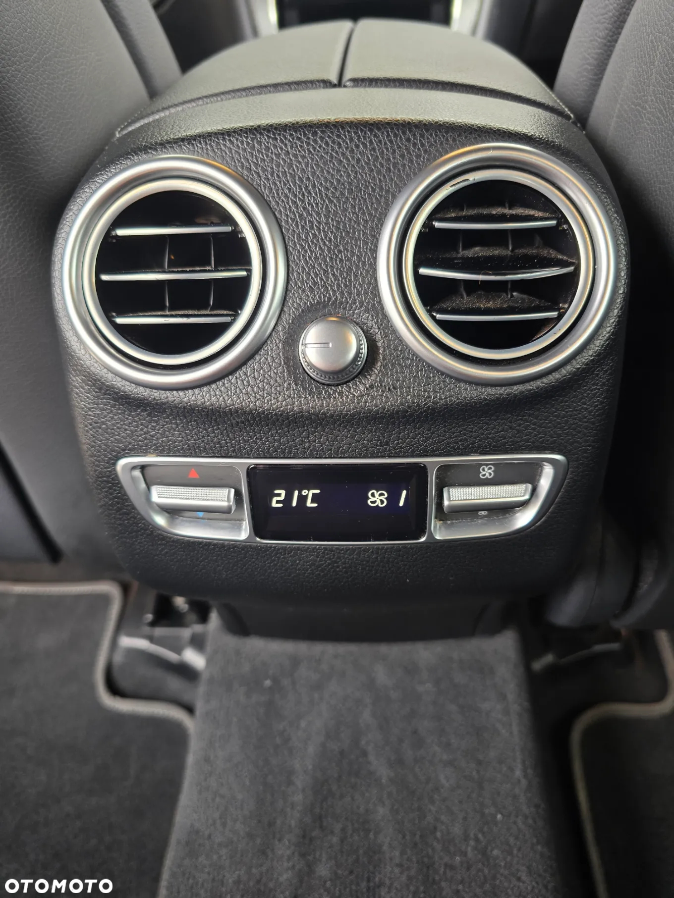 Mercedes-Benz GLC 300 d 4Matic 9G-TRONIC AMG Line - 36