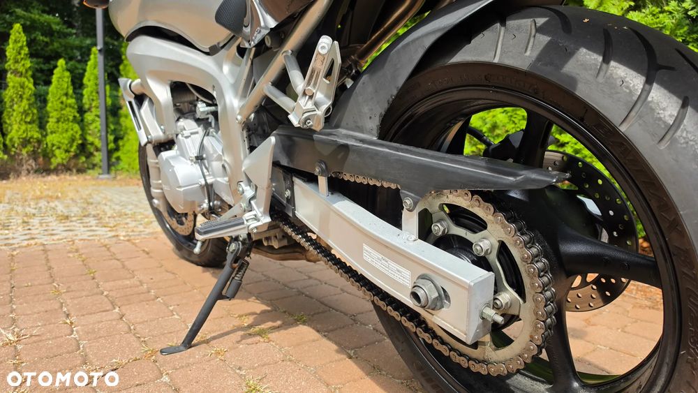 Yamaha FZ6 - 2