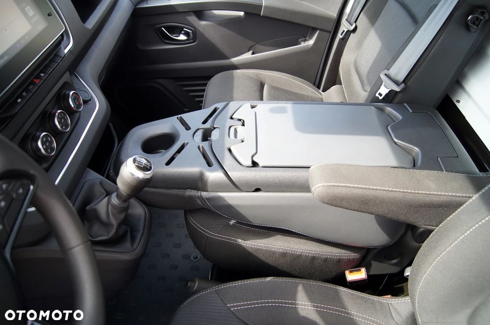 Renault Trafic LONG 58tys.km. przebiegu - 14