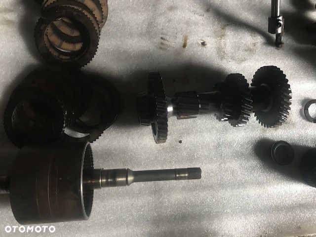 Skrzynia Manitou - Części Com-T4-2012 - 2