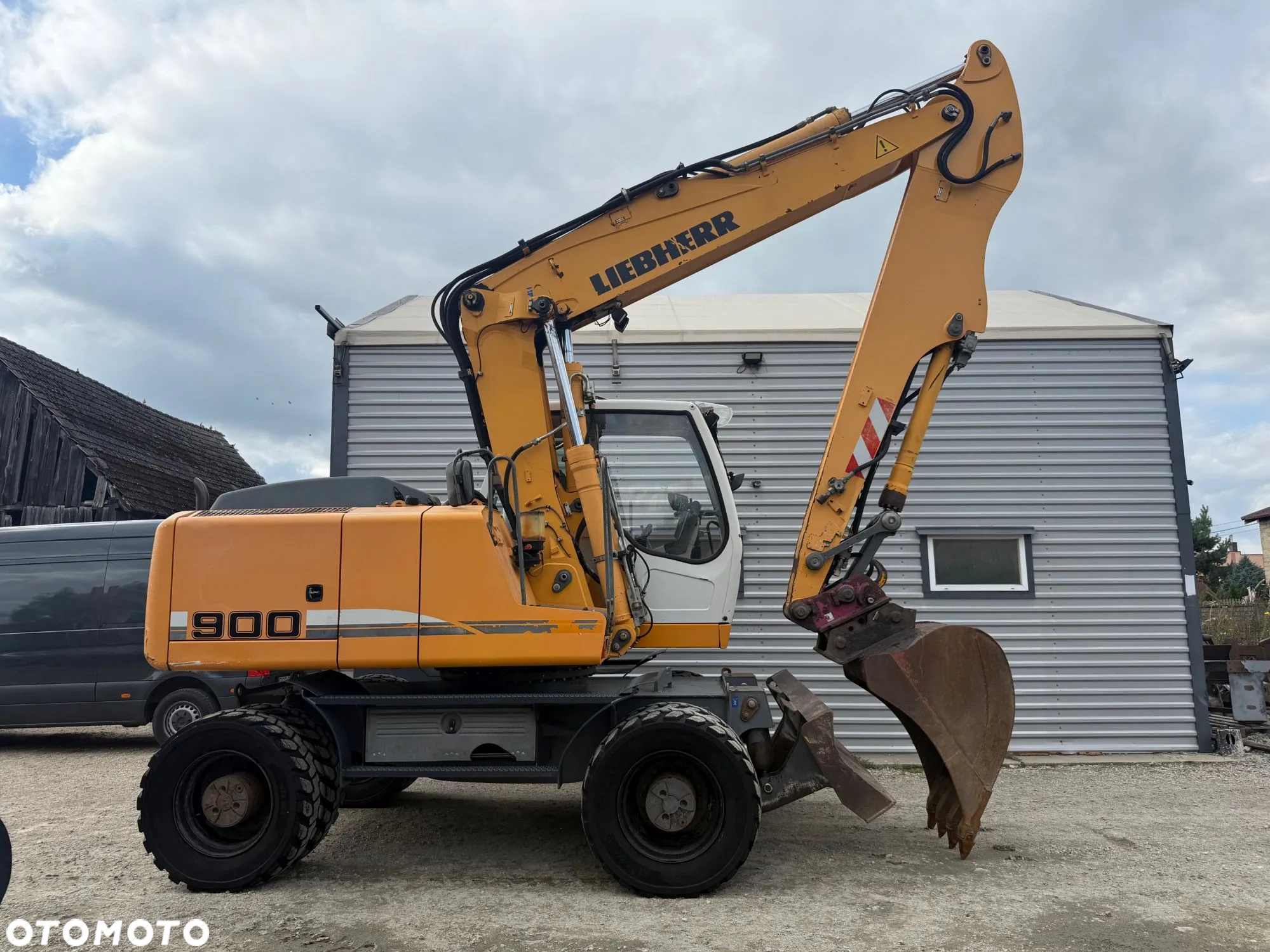Liebherr A 900 C Długi zasięg - 4