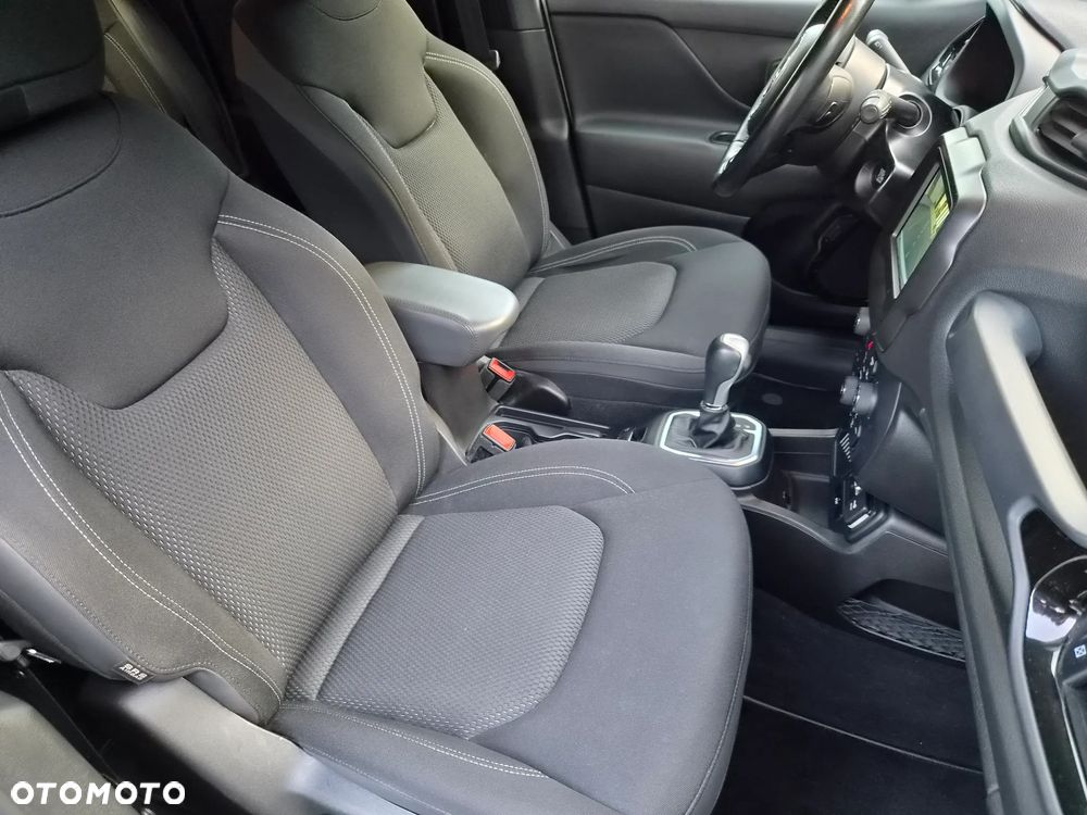 Jeep Renegade 1.3 GSE T4 Turbo Longitude FWD S&S - 12