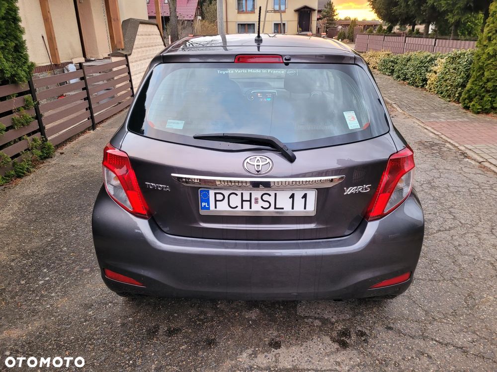 Toyota Yaris 1.4 D-4D - 13