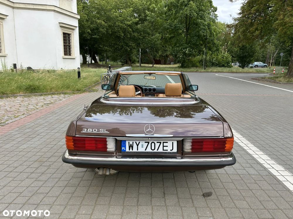 Mercedes-Benz SL - 12