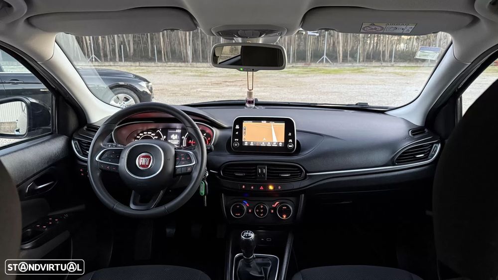 Fiat Tipo Station Wagon 1.3 M-Jet Lounge Tech - 20