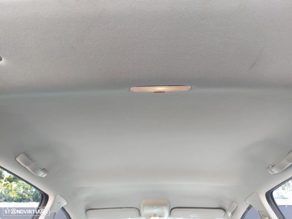 Peugeot 307 1.6 HDi XT Premium - 20