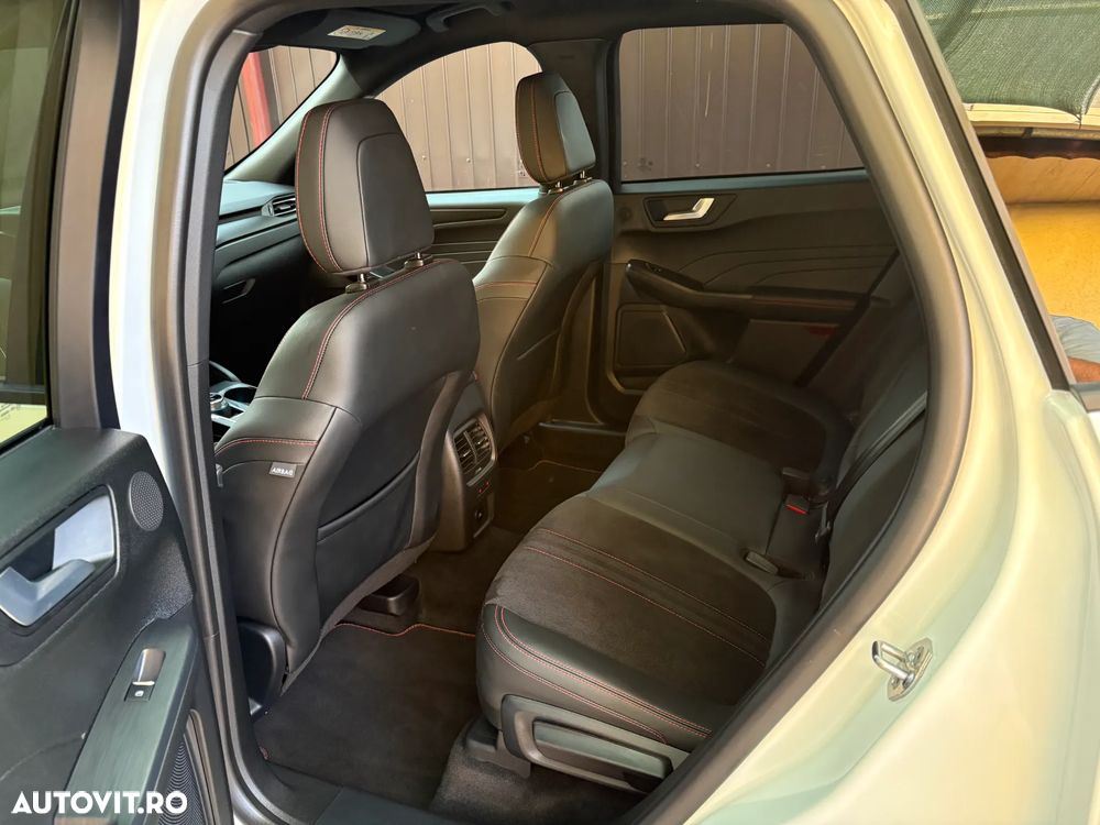 Ford Kuga 1.5 EcoBoost A8 FWD ST-Line X - 9