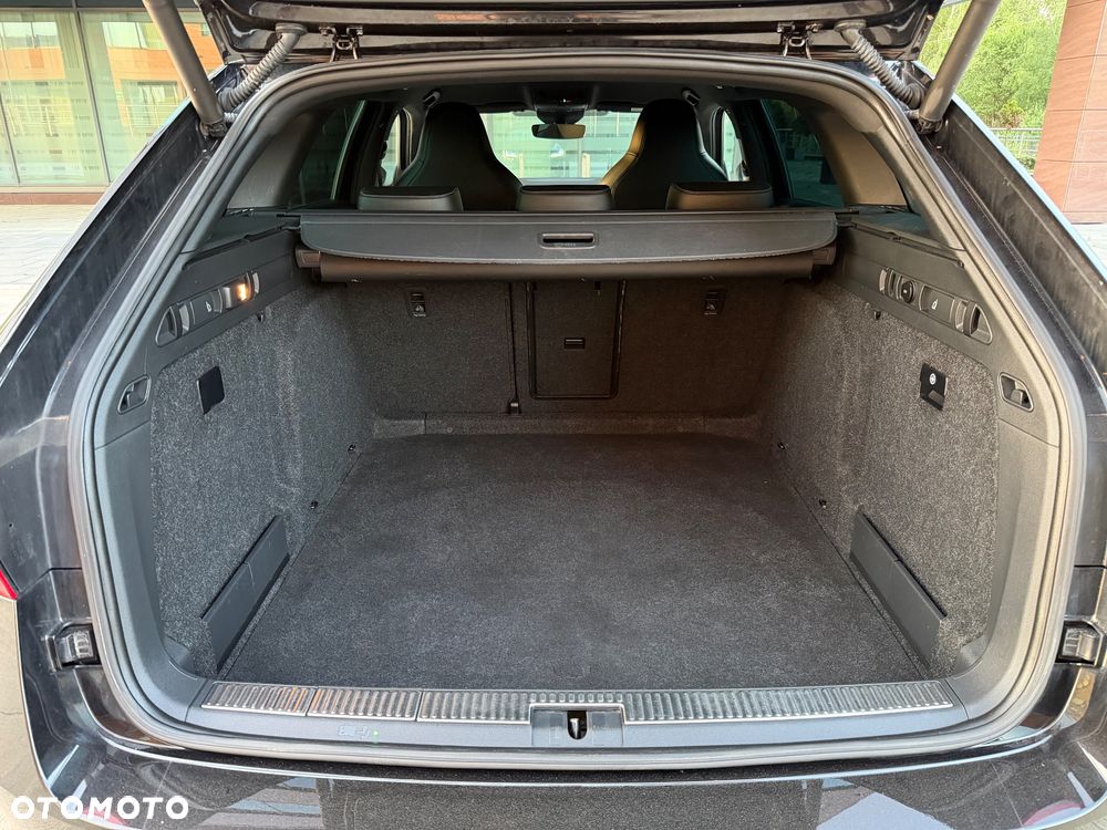Skoda Superb 2.0 TDI Sportline DSG - 20