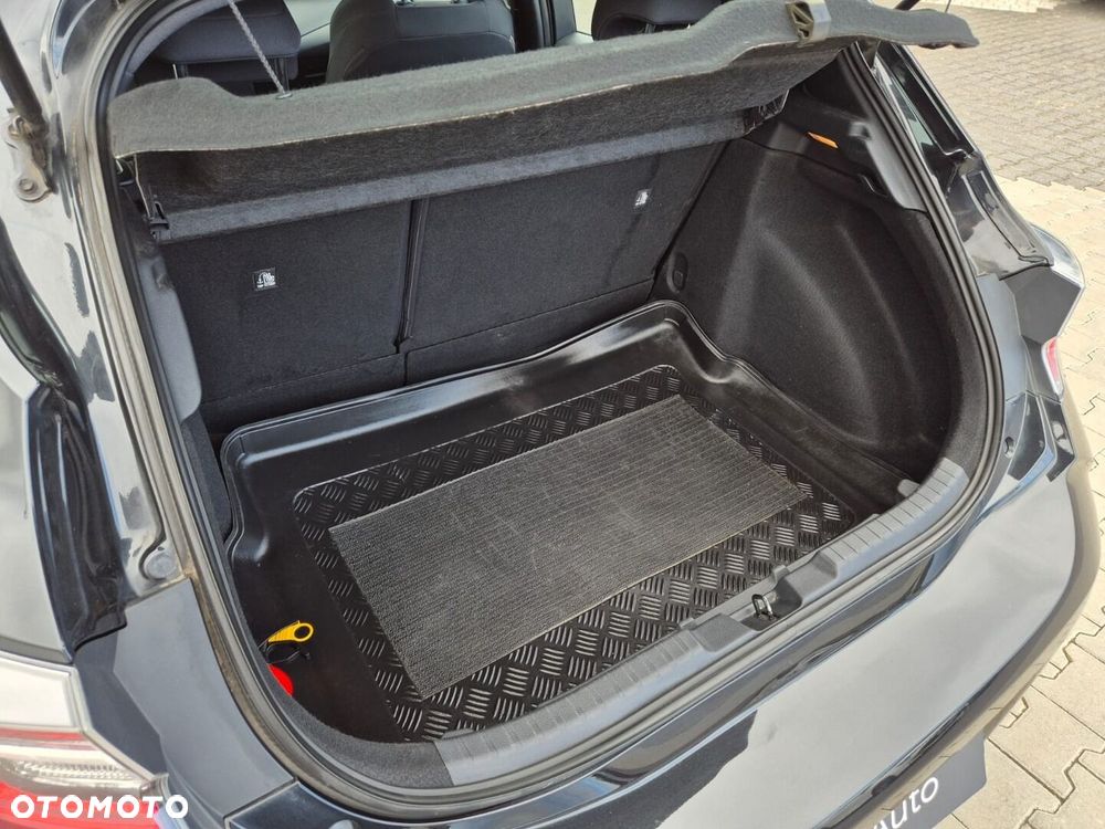 Toyota Corolla 1.8 Hybrid Active - 22