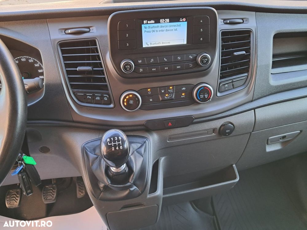 Ford Transit - 12