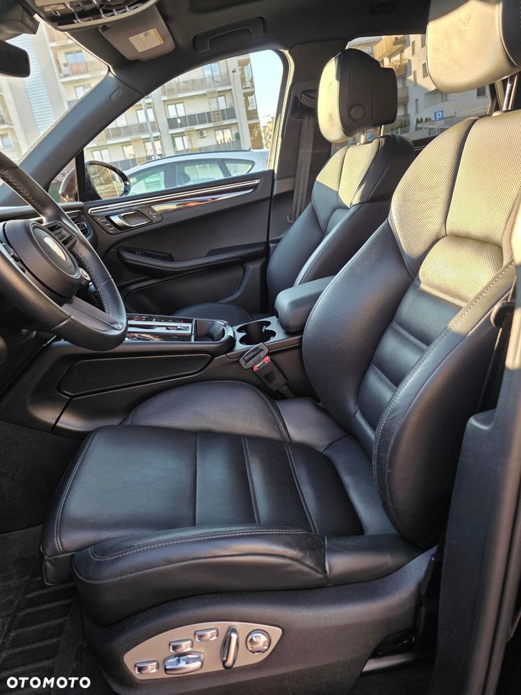 Porsche Macan Standard - 38