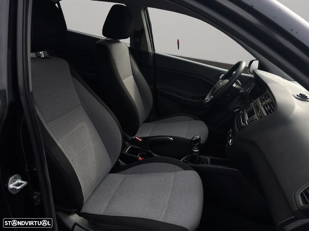 Hyundai i20 1.1 CRDi Comfort - 18