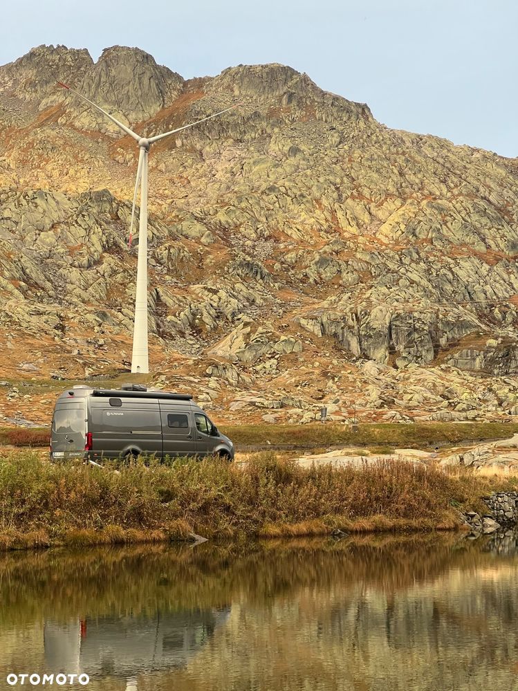 Mercedes-Benz Sprinter - 2