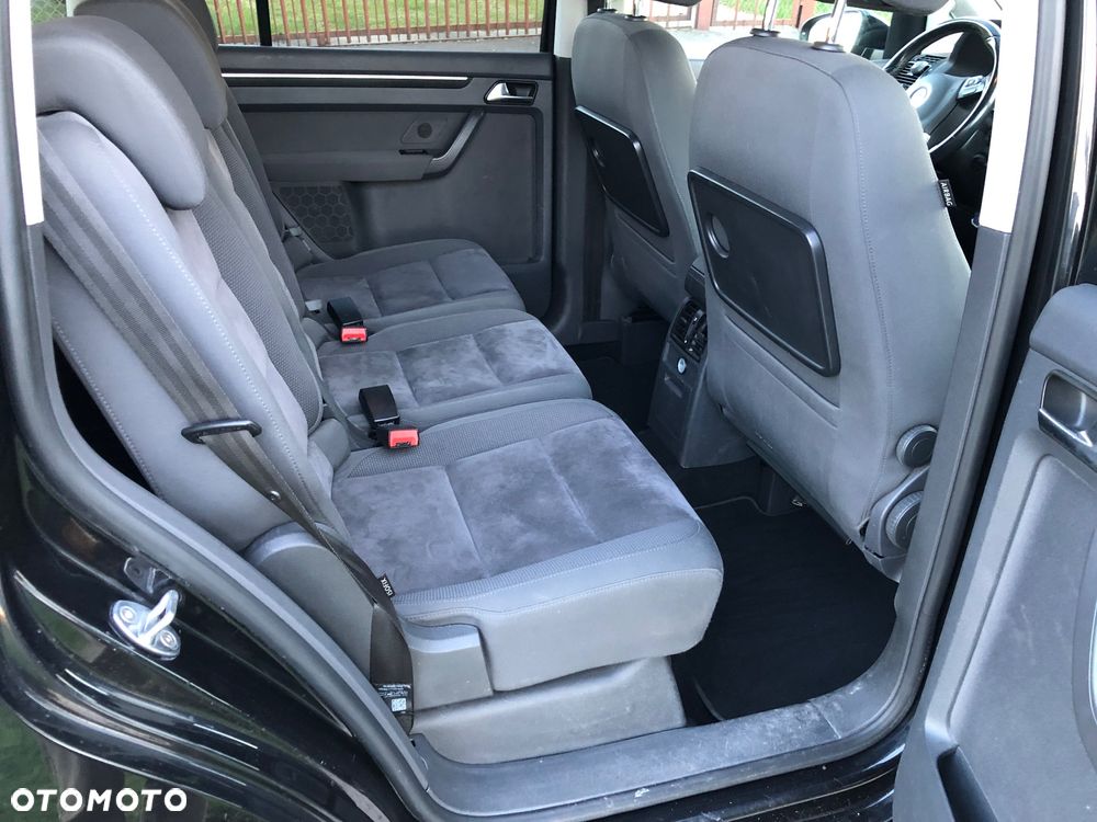 Volkswagen Touran 1.4 TSI Highline DSG - 8