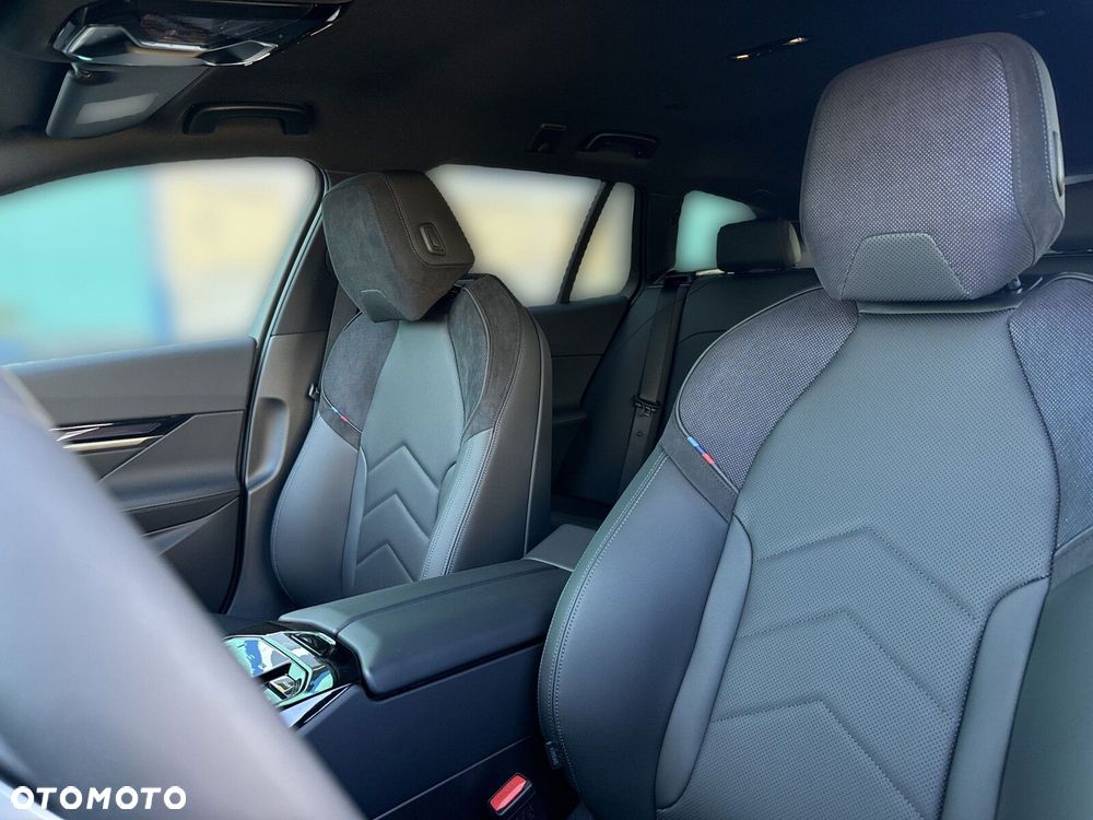 BMW i5 - 13