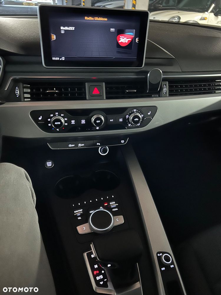 Audi A4 Avant - 10